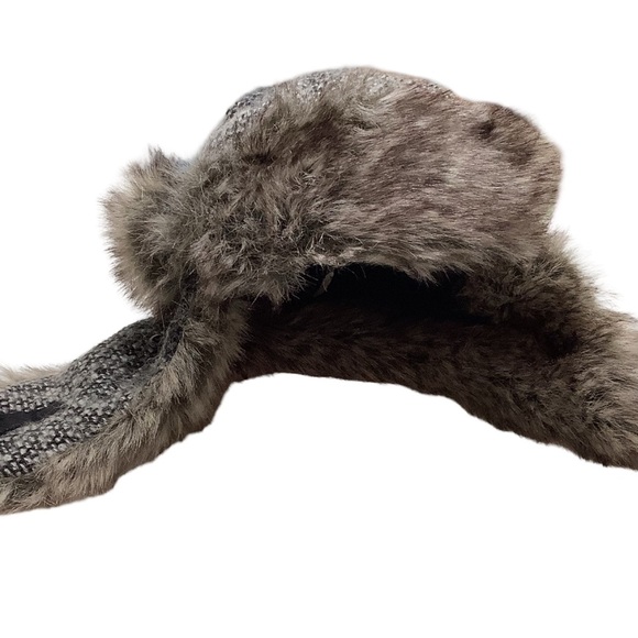 Scala Faux Fur Black and Gray Trapper Hat. New No Tag - Picture 2 of 5